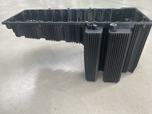發動機油底殼